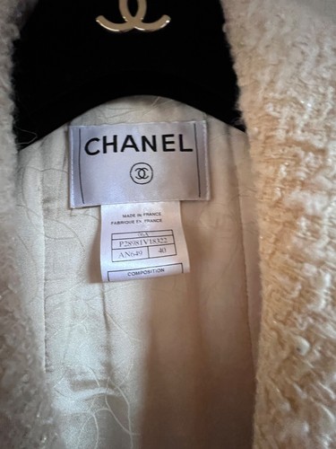 CHANEL 06A VINTAGE TWEED ECRU JACKET BRAIDED TRIM CC JEWELED BUTTONS FR40-FR38 - Picture 17 of 18