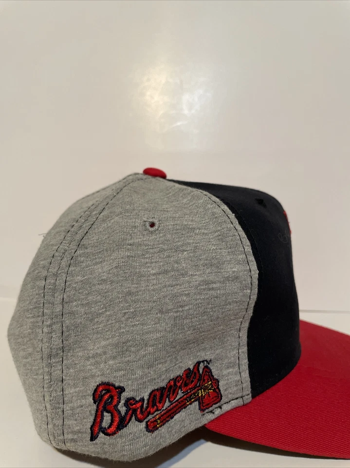 NEW Vintage 90’s STARTER Atlanta Braves Snapback Hat Embroidered MLB - Image 4 of 4