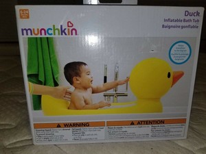 munchkin inflatable duck