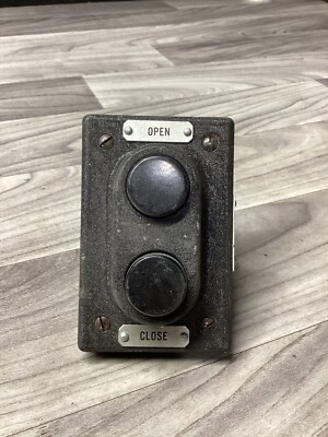 Mackworth 579 Rees Open-Close Switch #116C44*CO
