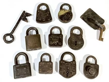 Lot of 9 Vintage Padlocks w 2 random Keys! Corbin,Russwin,Eagle,Master Lock,Yale