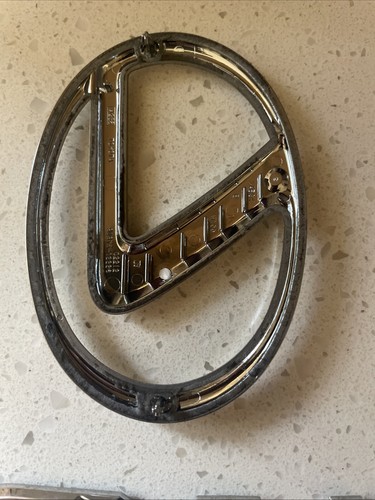 07 08 09 10 11 12 13 14 15 16 17 LEXUS ES350 REAR EMBLEM LOGO BADGE SIGN TRUNK - Picture 2 of 4