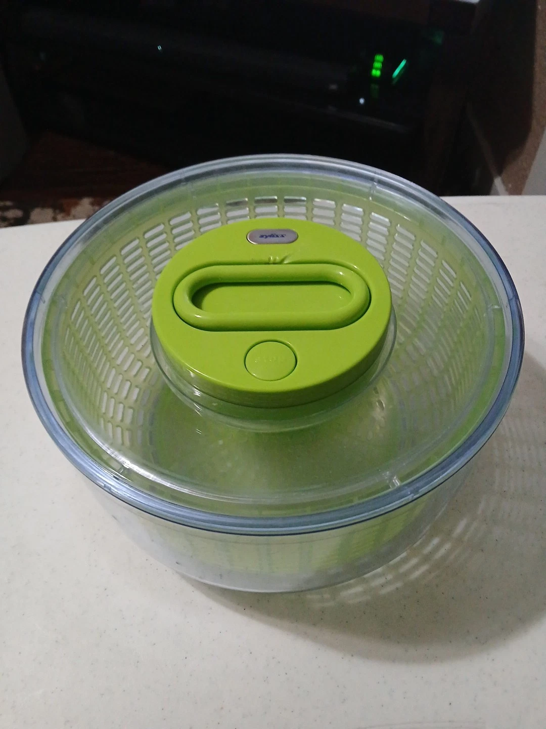 VINTAGE ZYLISS 10" Inch SALAD SPINNER BOWL GREEN LID W/ PULL CORD!!!
Opens in a new window or tab