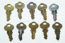 Lot of 10 Chicago Gumball Machine Vending Lock Keys
