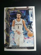 2025-26 Topps Holiday Victor Wembanyama #H156 San Antonio Spurs 