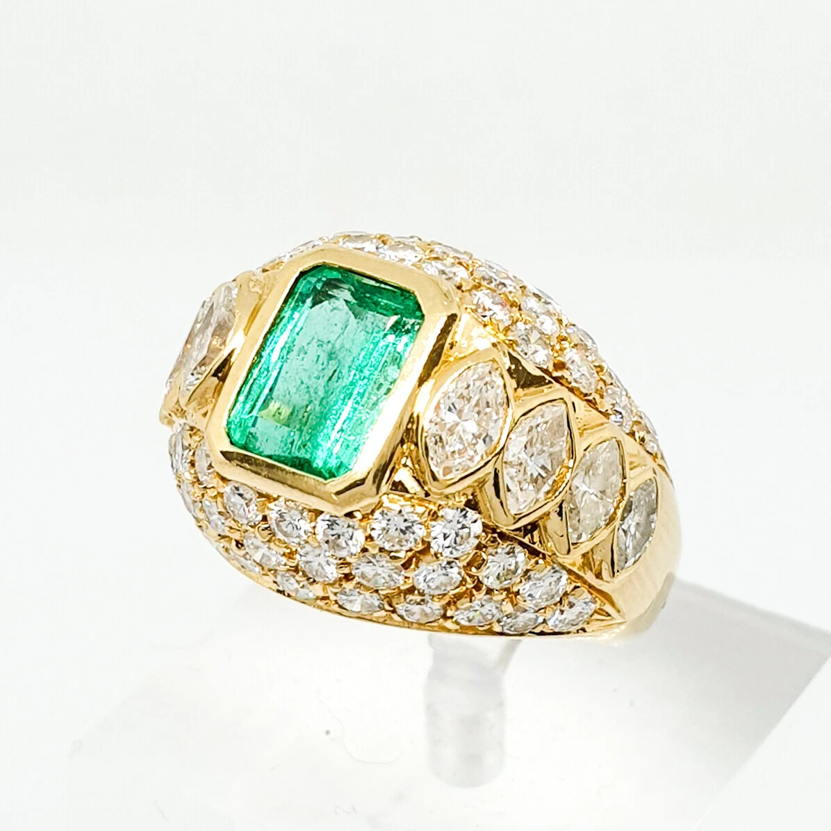 Anello oro shop giallo e smeraldo