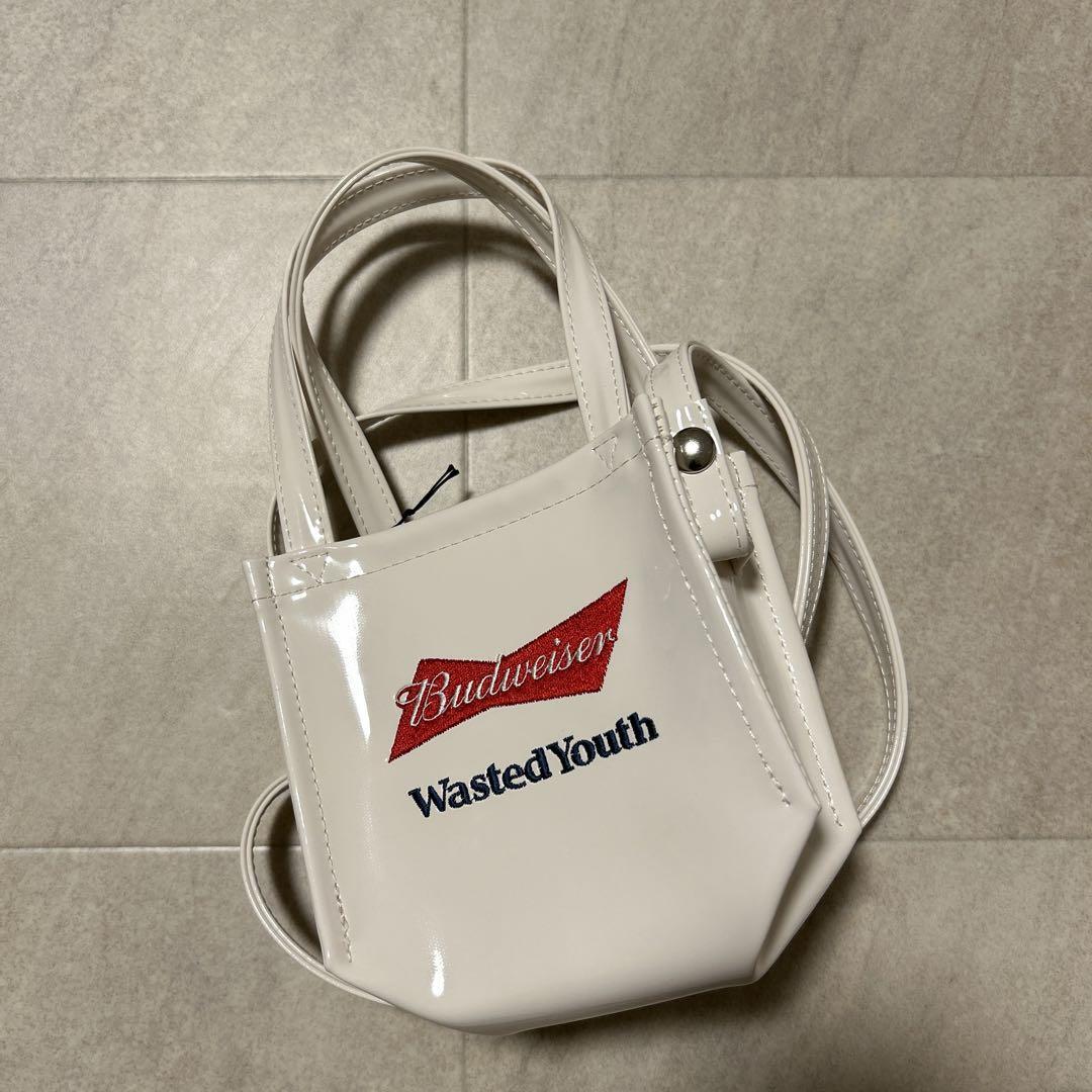 バッグ wasted youth budweiser print tote bag Wasted Youth x Budweiser Collaboration Collection | HUMAN