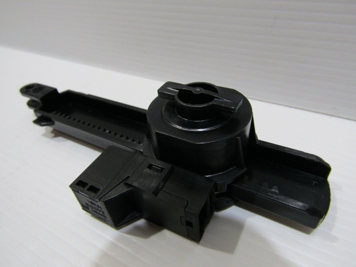 MM1426L MERCEDES-BENZ W176 GLOVE BOX A1726800026 / T0504549 for