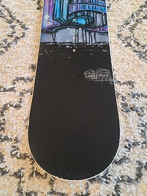 Burton Balance Terje Haakonsen Mike Parillo 152.5 snowboard Burton Balance Terje Haakonsen Mike Parillo 152.5 snowboard
