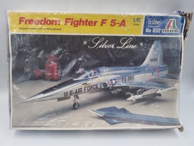 ITALERI No.852 Freedom Fighter F 5-A ''Silver Line'' 1:48 Plastik Modellbausatz