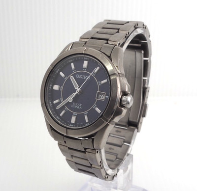 Seiko V145 0AX0 Titanium Navy Dial Solar Herrenuhr #AT15-YMh