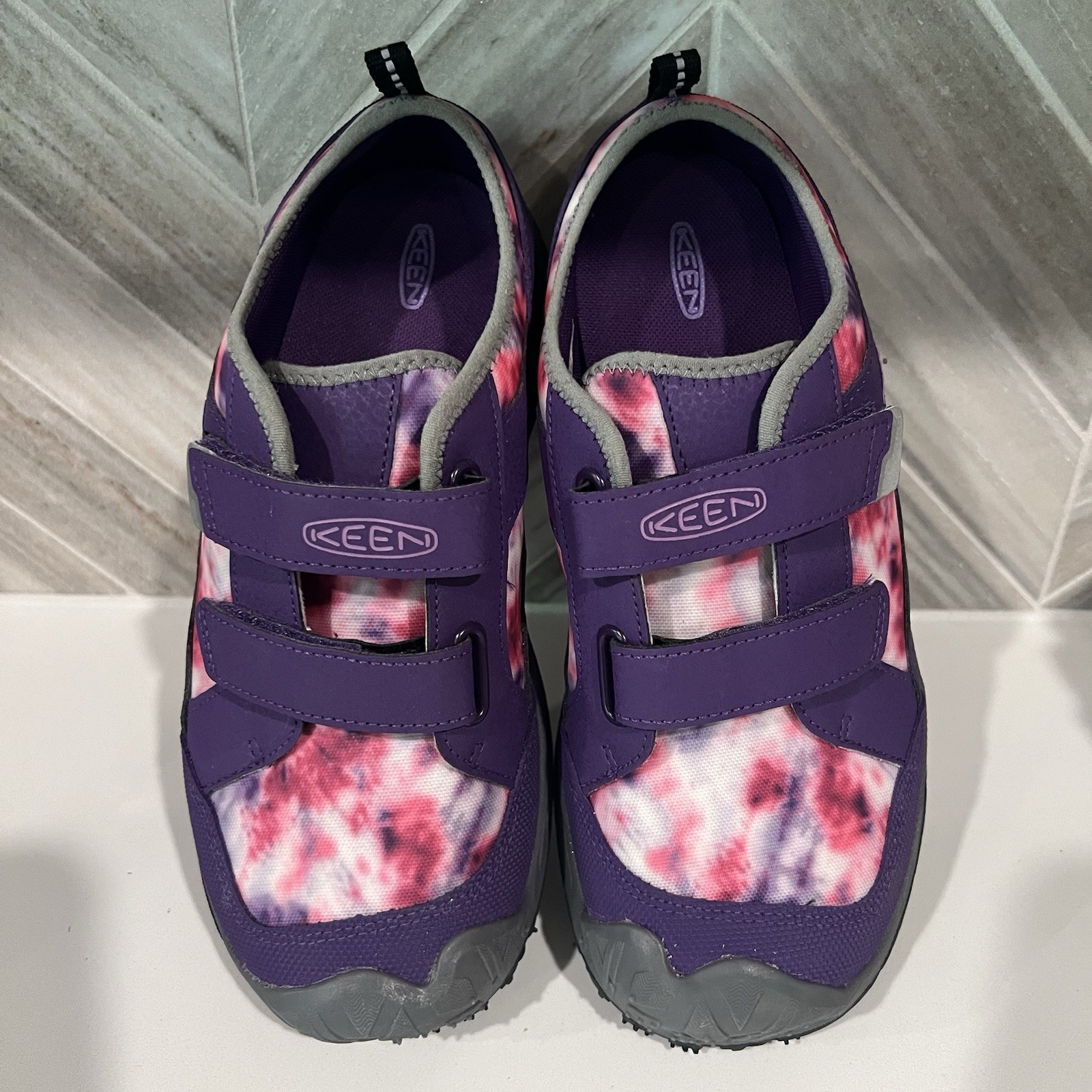 Scarpe slip on Keen Speed Hound da bambina taglia 5 Tillandsia viola multi tie dye pulite