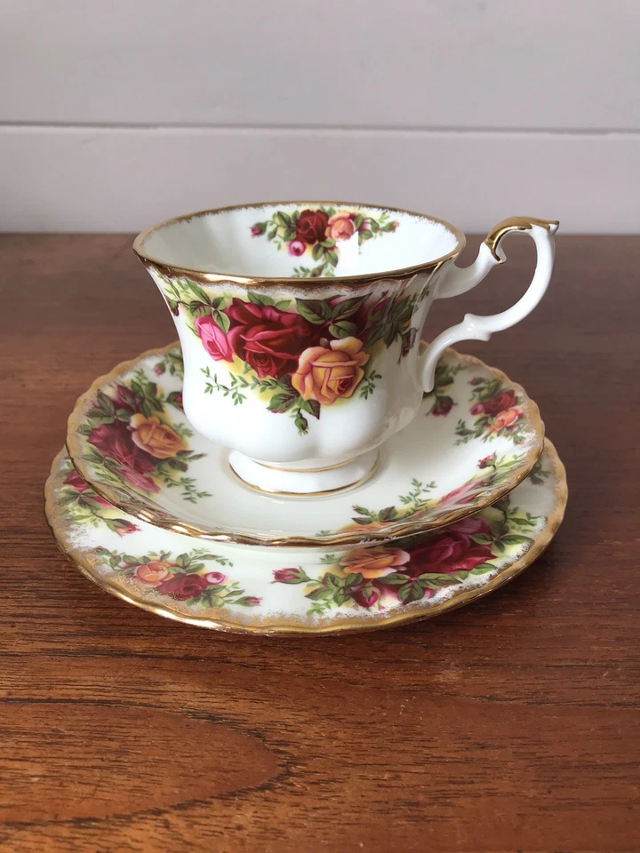 Vintage Royal Albert Old Country Roses Tea Trio Of Cup Plate And Saucer England - image 2 of 4