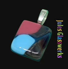 Hand Crafted  Fused Glass Pendant #1277 W/Chain 
