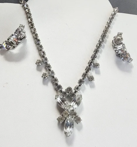 VETEMENTS Collana e orecchini clip vintage non firmati argento bianco rodiato strass ghiaccio chiaro