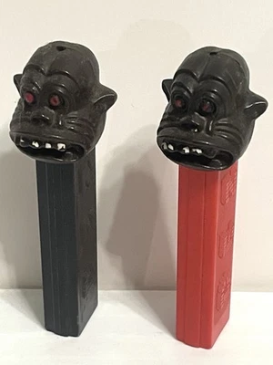 VINTAGE PAIR GORILLA MONSTER PEZ CANDY DISPENSER MADE IN AUSTRIA NO FEET - Image 1 of 4
