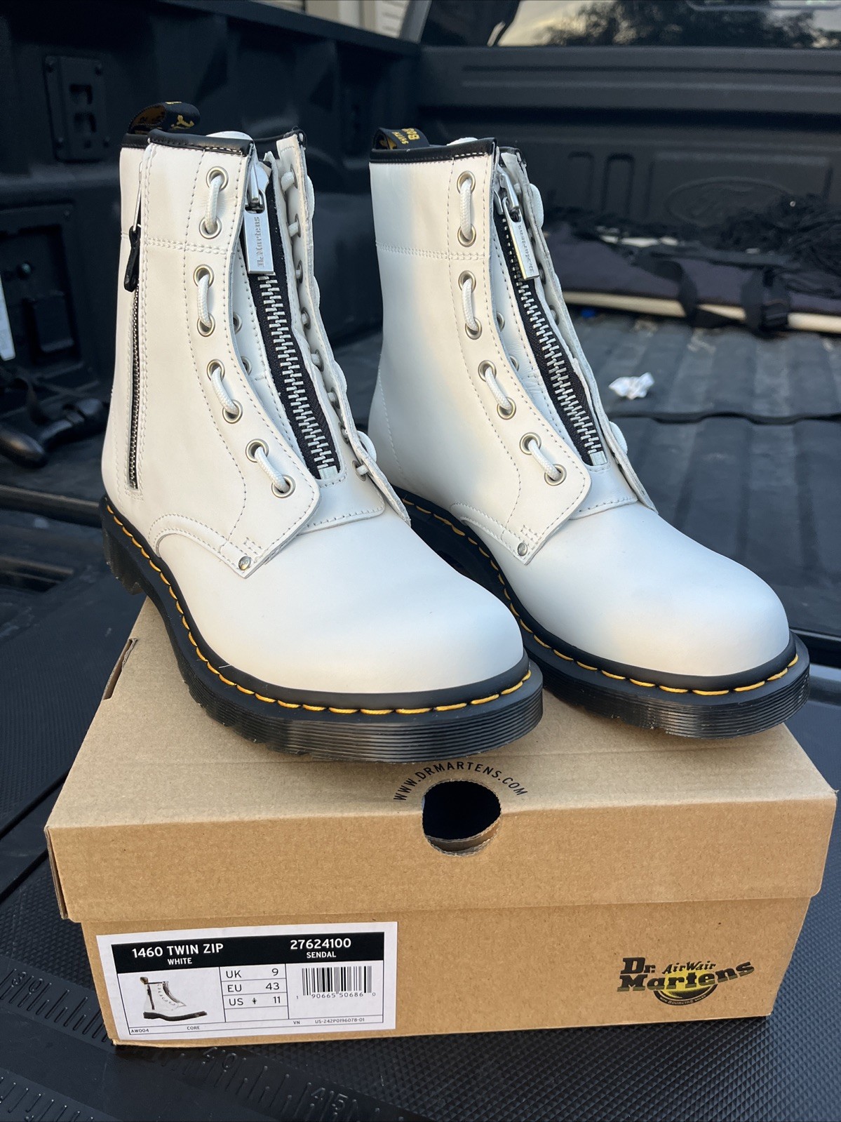Dr. Martens Doc 1460 Twin Double Zip Boots 8 Eye White Sendal Women’s Size 11
