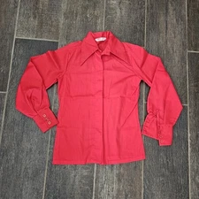 Vintage Laura Mae size 10? slim fit red long-sleeved button-up shirt