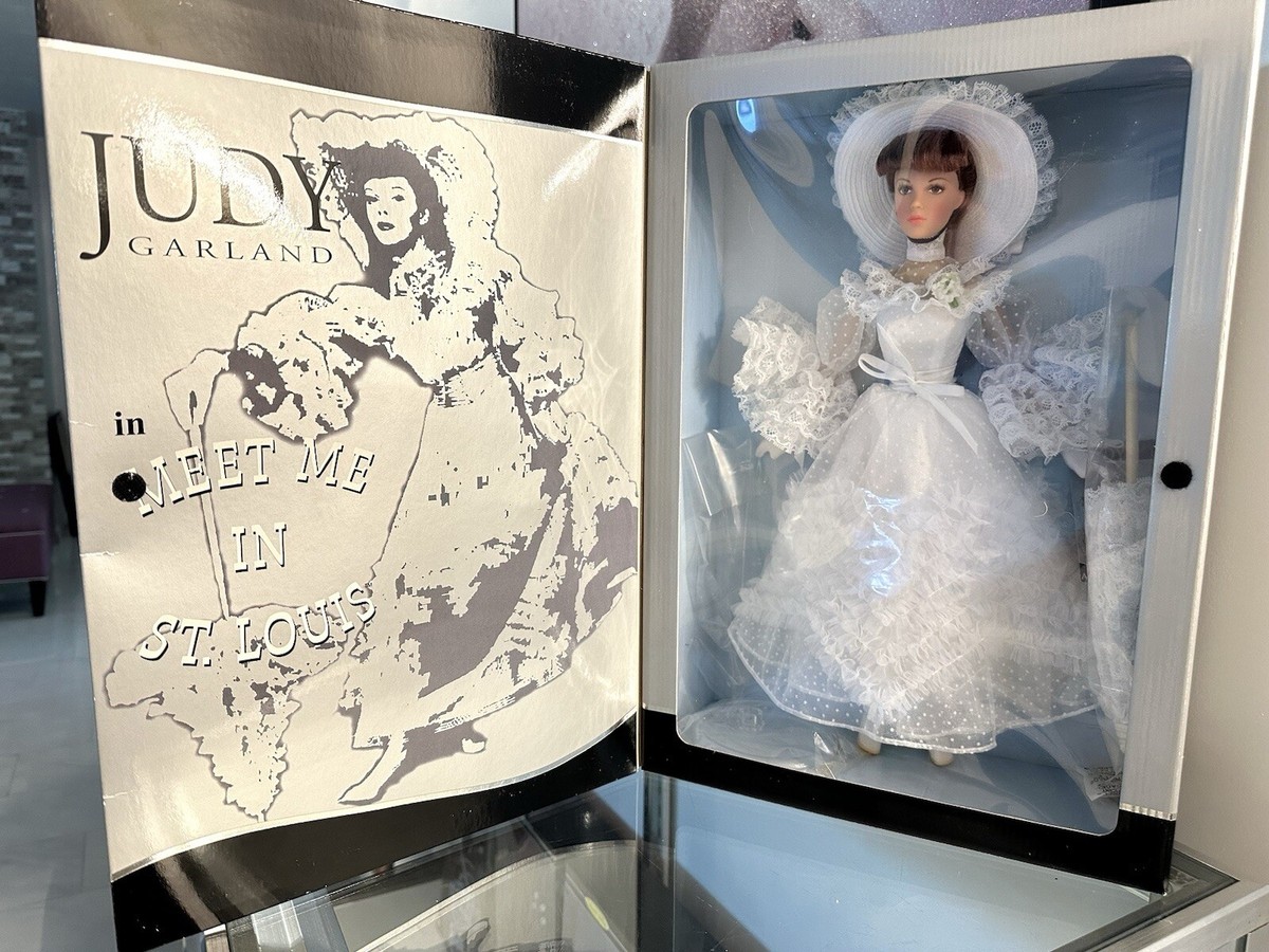 Judy Garland “Get Happy” Doll By Madame Alexander FAO Schwarz 2001