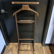 Vintage MCM Polished Wood Valet Stand Butler Clothes Rack 43.75 Tall