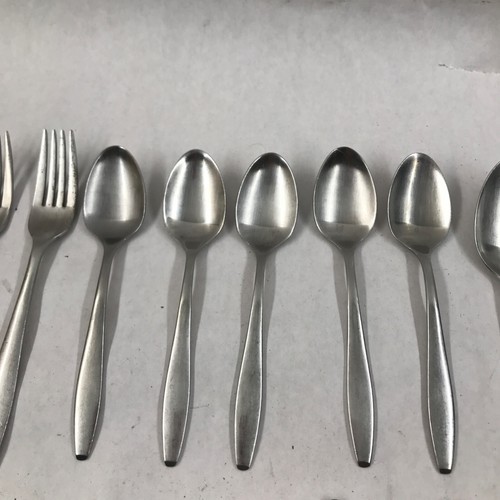 Oneida Jasmine 38 Piece Lot 18/10 Stainless Knife Fork Spoon Serve Replacement - Picture 5 of 13