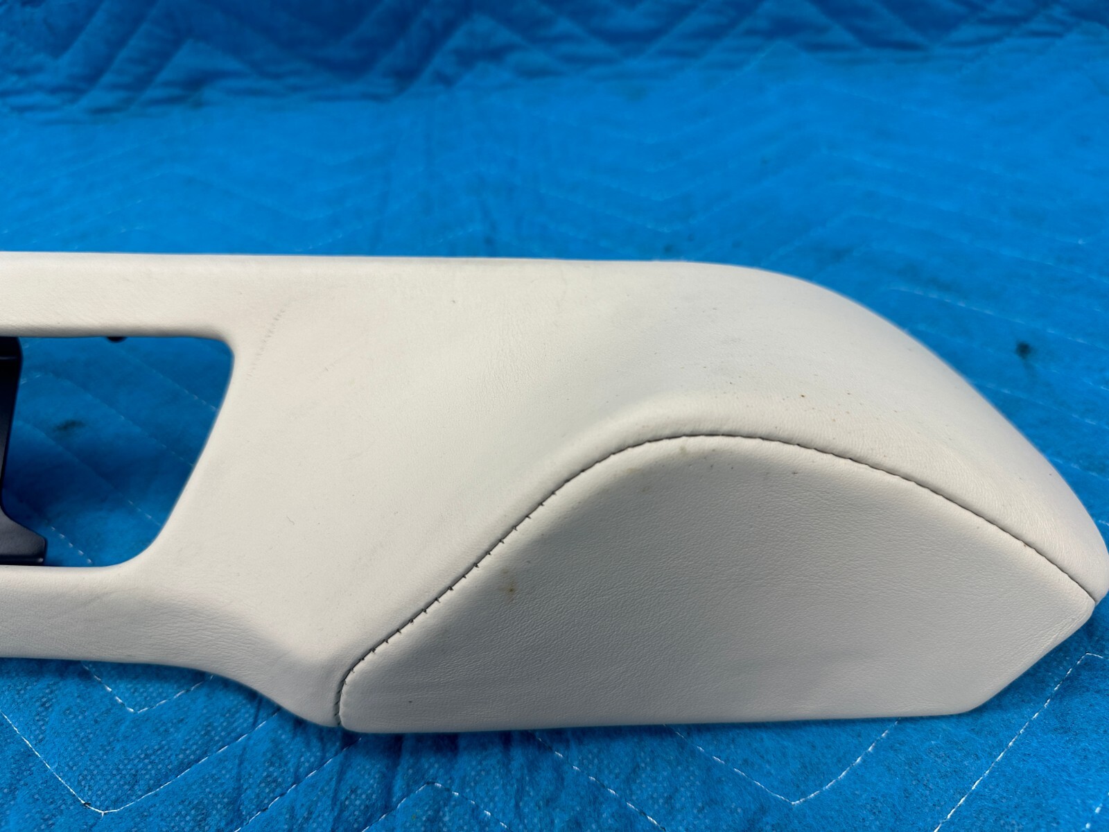 Bentley Flying Spur Rear Seat Switch Trim Panel Driver Side Ivory 2006-2012 OEM