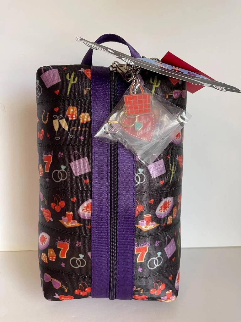 Harvey s Shag Viva Las Vegas Dopp Kit Bag SIGNED by Shag Melanie