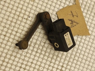 Porsche Cayenne 2003-2006 LH Passenger Rear Level Sensor 7L0616571A