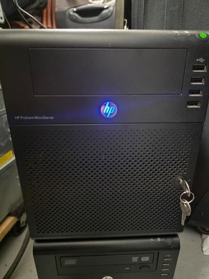 HP ProLiant MicroServer N40L AMD 1.5Ghz 8GB RAM 128 G | 4-Bay NAS