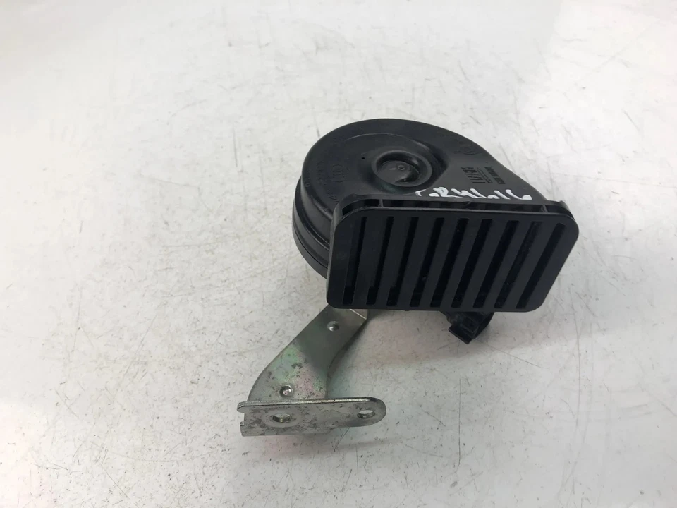 VOLVO C30 Sirène d'alarme A046522 2007 17153065 - Photo 1/4