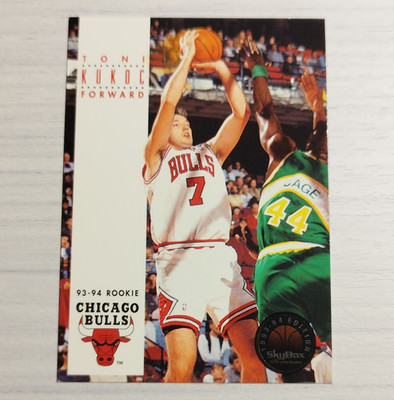 SkyBox 1993-94 Premium Stock Toni Kukoc #207 Chicago Bulls Rookie Base