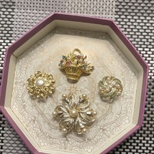 Vintage Gold Tone Brooch Pin Lot, Pearl Rhine...