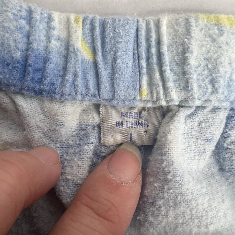 Lanz of Salzburg Classic Notch Collar Flannel Pajama Set Women’s Moon Stars Soft - Image 2 of 4