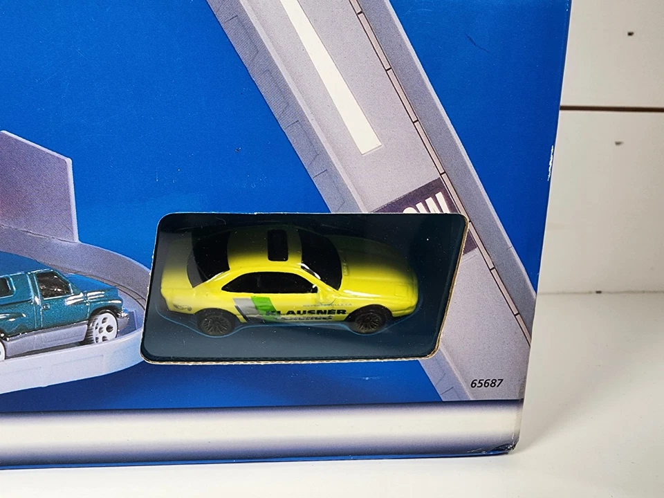 NEW Unopened Hot Wheels Mattel Tri-Level Parking Garage Set with Car 1998 NRFB - Image 3 of 4