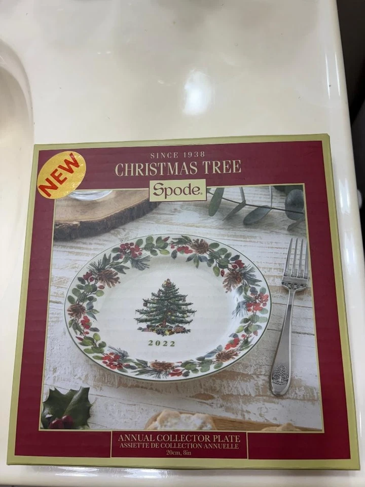 Spode Christmas Tree COLLECTOR PLATES 2022 BRAND NEW in Box