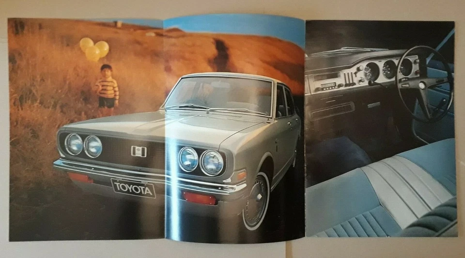 Toyota Corona Brochure 1971 -  1600/1700 Sedan  Deluxe Sedan  Station Wagon - Image 2 of 3