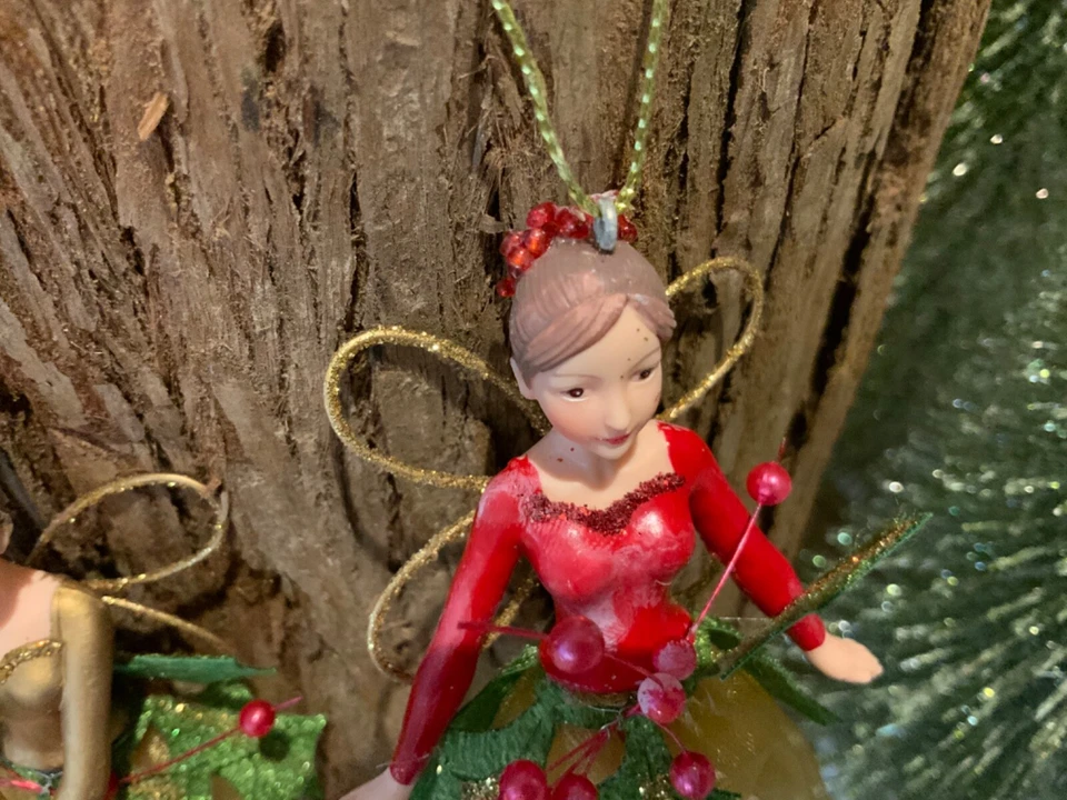 Gold Red Holly Fairy Gisela Graham Christmas Tree Decoration Resin Net 2023 - Image 3 of 4