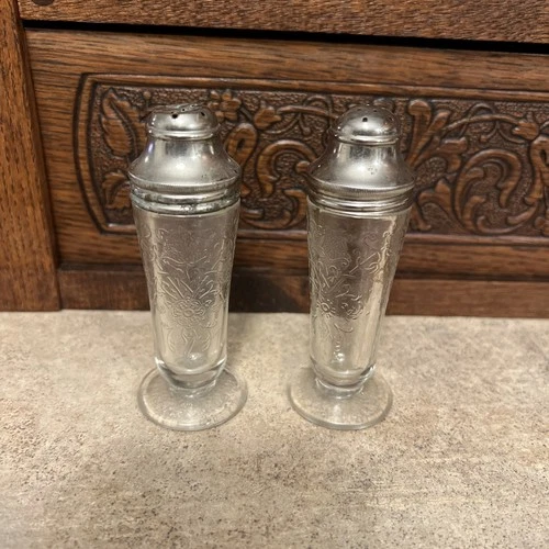 Royal Lace Salt Pepper Shakers Clear Depression Glass Hazel Atlas Lid Damaged