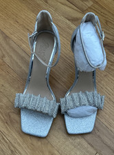 NEW IN BOX Jewel Badgley Mischka Womens RIDLEY Silver Ankle Strap 7 Medium