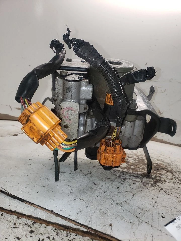 Conjunto modulador de piezas de freno antibloqueo compatible con 01-03 CL 1353048 Foto 2 de 4