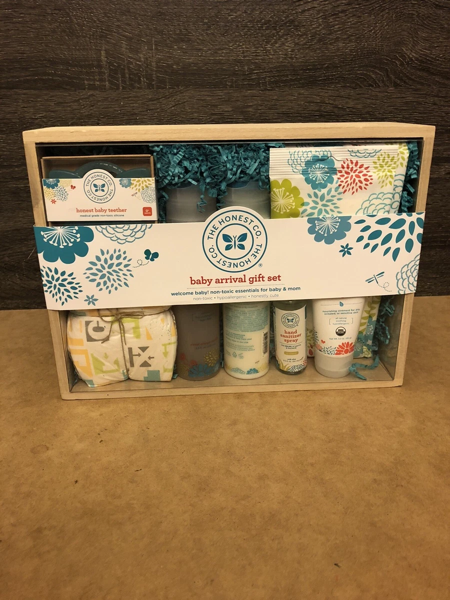 The Honest Company + Baby Arrival Gift Set