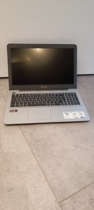 Asus F555B - AMD A9 Dual Core Displayschaden Notebook Laptop