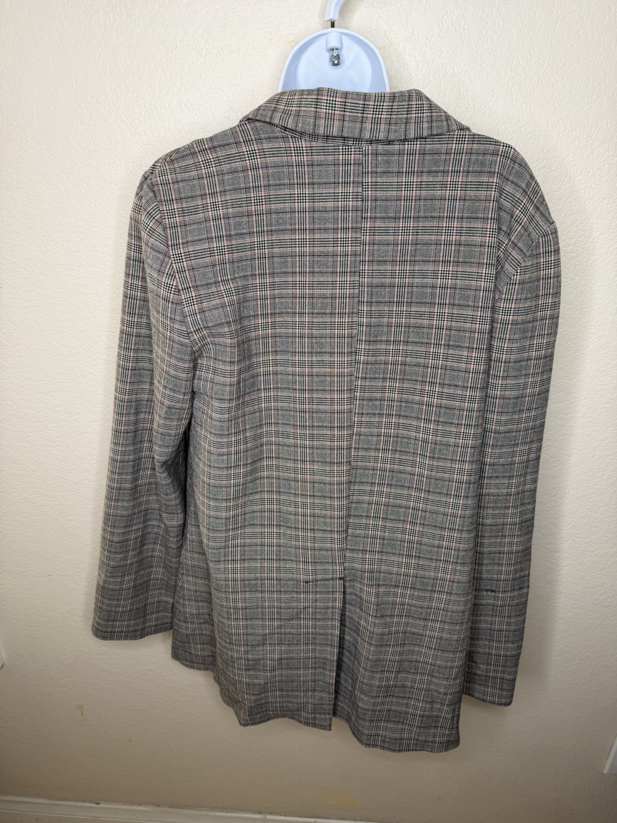 BCBGeneration Oversized Boyfriend Button Plaid Bl… - image 5