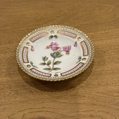 Royal Copenhagen Flora Danika Caviar Schale Teller 7,5cm