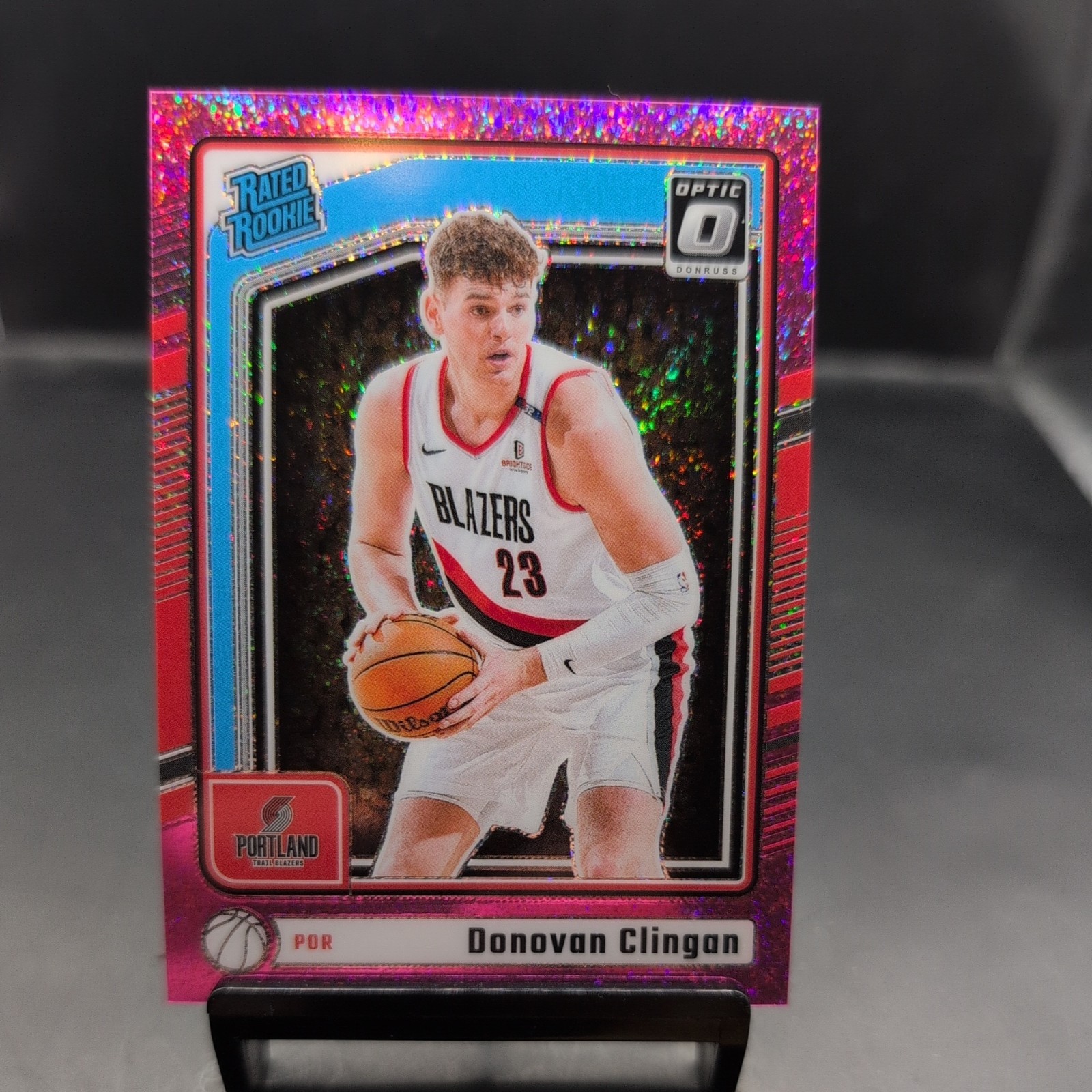 2024-25 Donruss Optic Donovan Clingan #272 Pink Glitter /275 Rookie RC Blazers