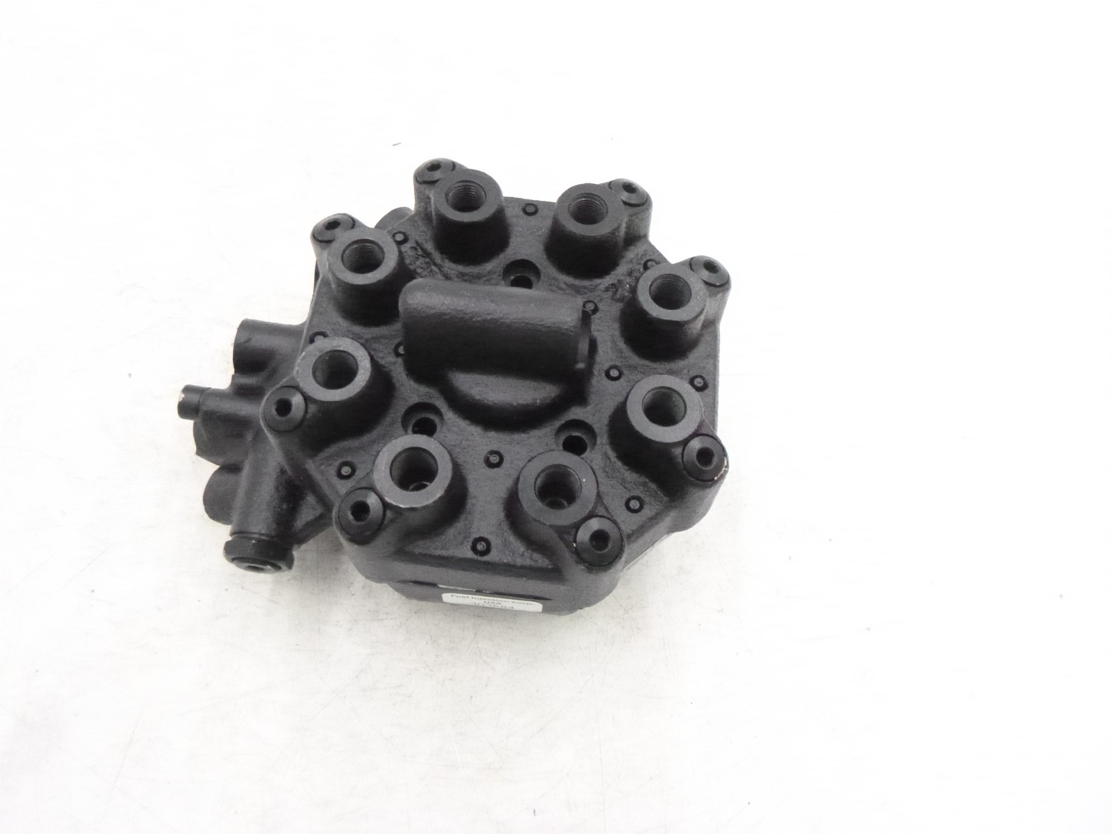 OEM Bosch Fuel Distributor Injection System for 1984-1989 Ferrari Mondial