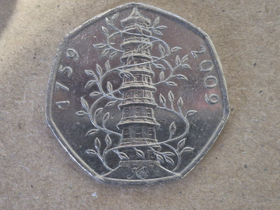 #ad UK 2009 50p Kew Gardens 250th Anniversary Pagoda Elizabeth II Coin Circulated GBP 105.10