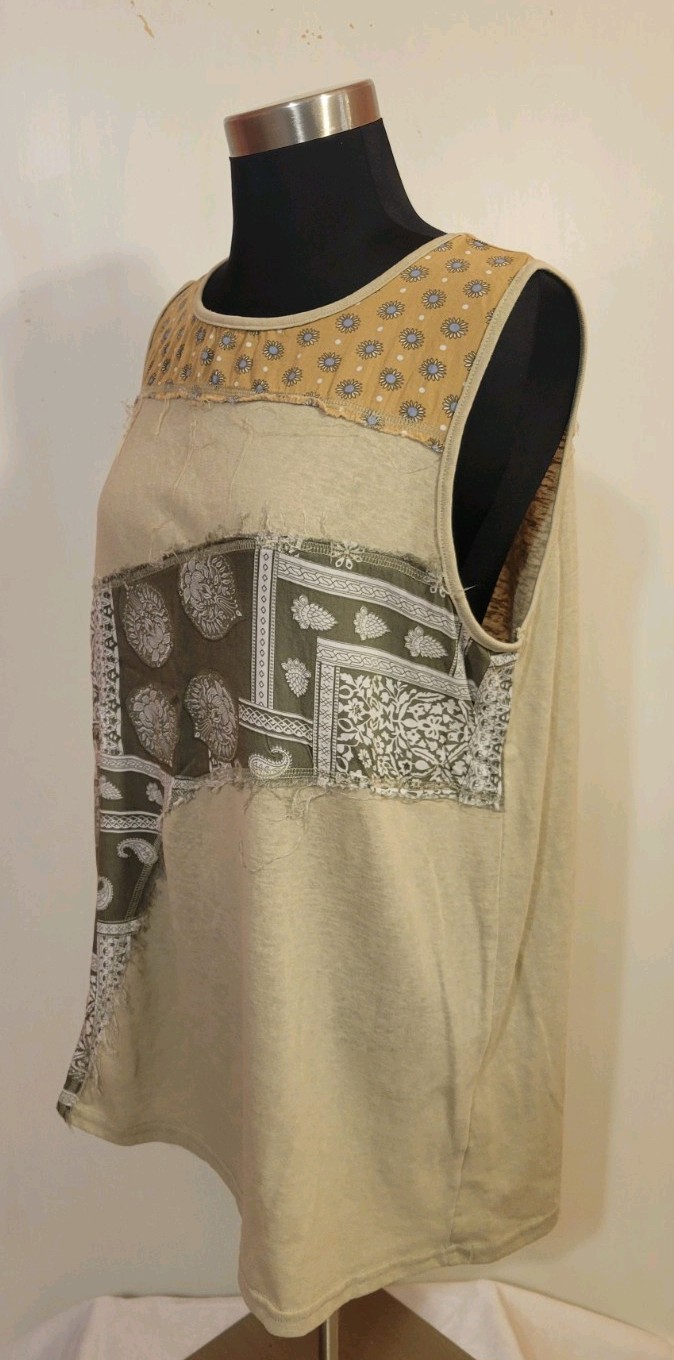 Easel Women's Patchwork Floral Patchwork Tank Top… - image 2