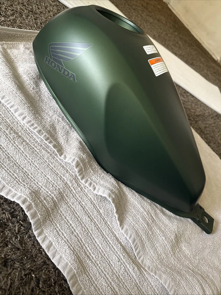 Tanque de combustible Honda OEM (17520-MLH-A20ZA) Foto 3 de 4