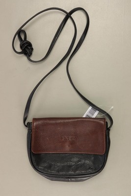   Bree Umhängetasche Handtasche für Damen schwarz aus Leder  